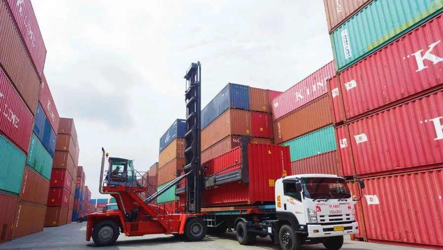 Our Services Container Handling 3 ~blog/2023/9/11/container_handling_3
